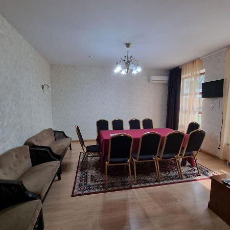 Green Land Hotel Aktobe Eksteriør billede