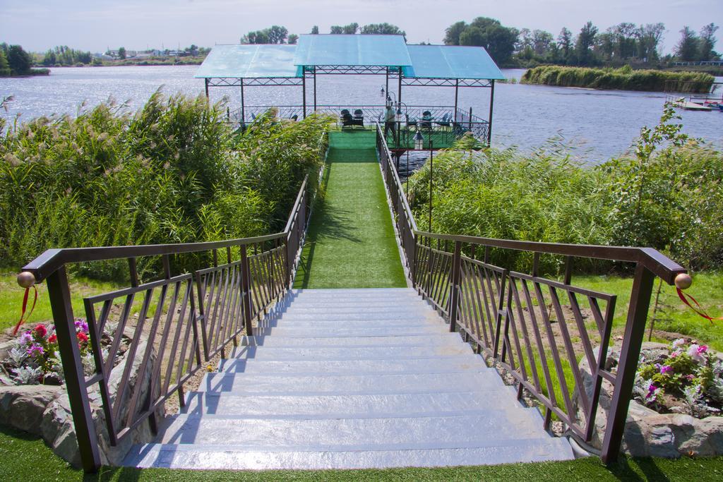 Green Land Hotel Aktobe Eksteriør billede