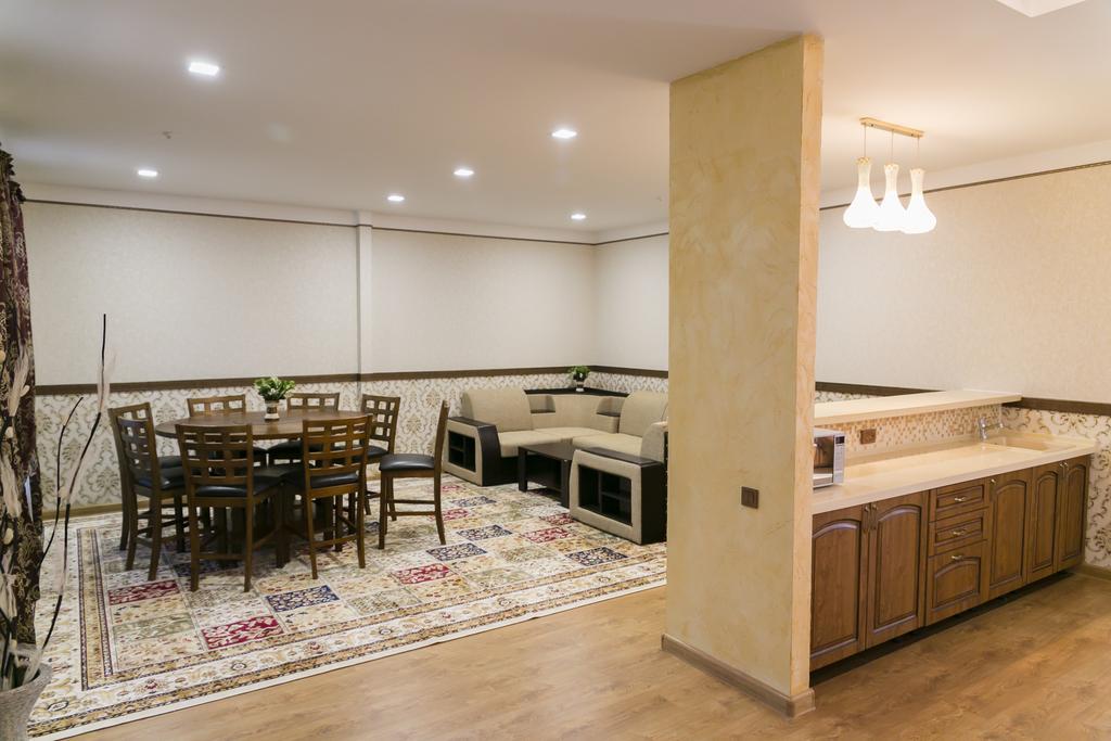 Green Land Hotel Aktobe Værelse billede