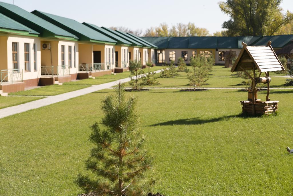 Green Land Hotel Aktobe Eksteriør billede